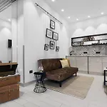 La Ferrovia Guest House